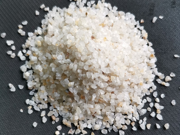 喷砂除锈石英砂多少钱一吨